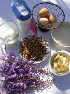Ingrédients pour les pets de nonne aux fleurs de glycine et aux noix
