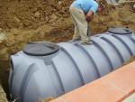 Arrosage du jardin : les citernes de r�cup�ration d'eau de pluie