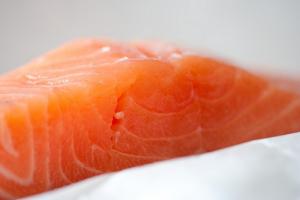 Le saumon, aliment très chargé en résidus chimiques. Le saumon, aliment très chargé en résidus chimiques.