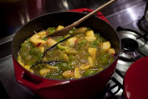 Confiture prune-pêche-vanille