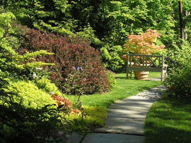 Aménager un jardin en longueur : conseils, astuces, idées de ... Amenagement jardin 100m2