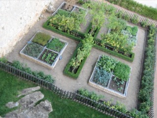 Entre potager ornemental et potager en carrés