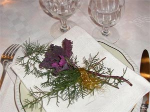 un bouquet sur la serviette
