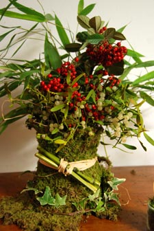 Second bouquet d'hiver : gui, mousse, bambou...