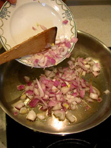 Oignons à blondir dans la poele