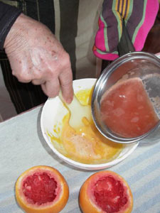 Verser le jus bouillant