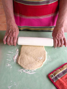 Rouler la pâte brisée