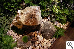 Fontaine rocher et galets
