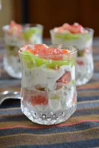 Verrines de pamplemousse, kiwi et crevettes