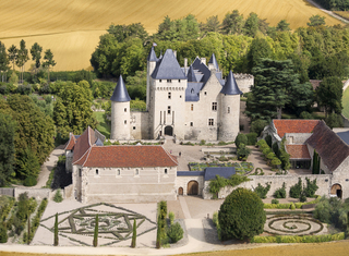 Château du Rivau et ses jardins de contes de Fées