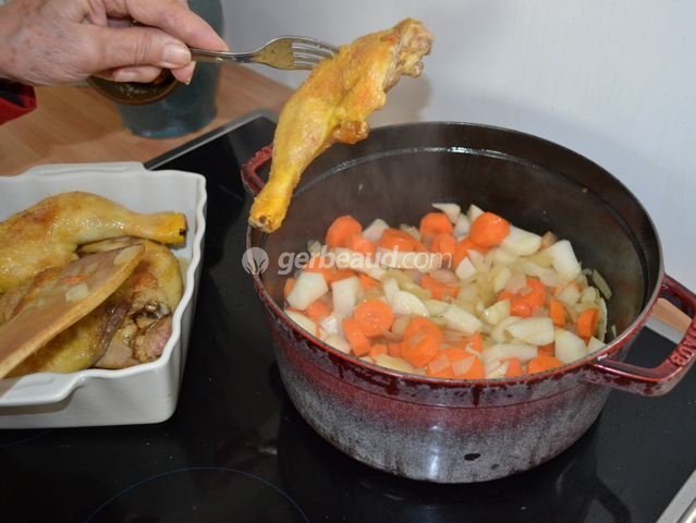 Ajout de la viande aux légumes