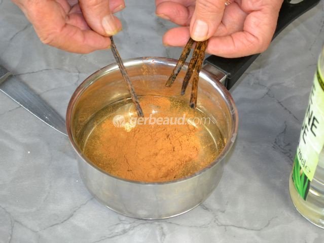 Préparation du sirop cannelle - vanille