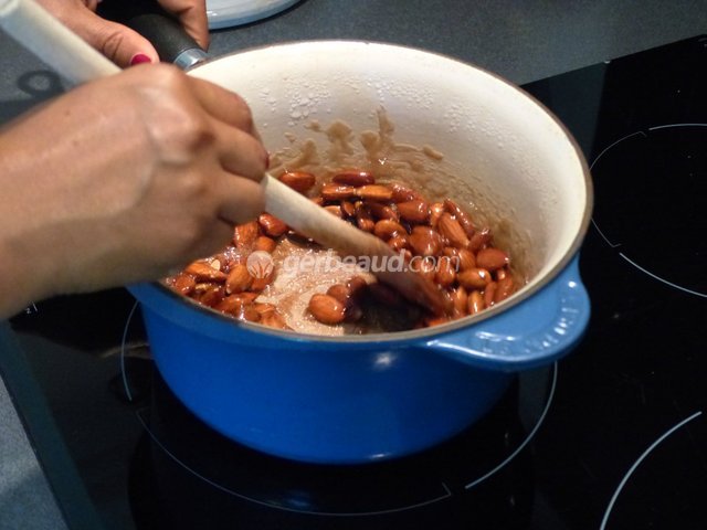 Mélange amande et sucre