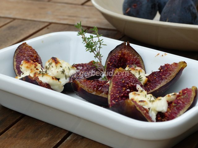 Figues au chèvre et au miel