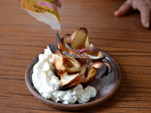 Saupoudrer de sucre vanillé