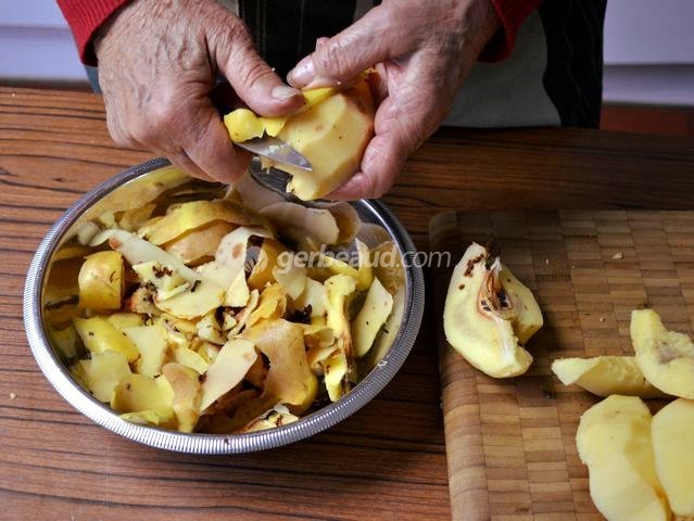 Epluchage des coings
