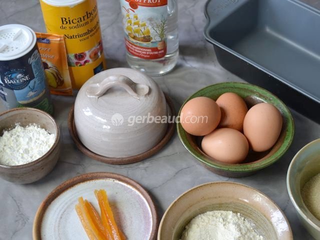 Ingrédients pour le gâteau à l'orange