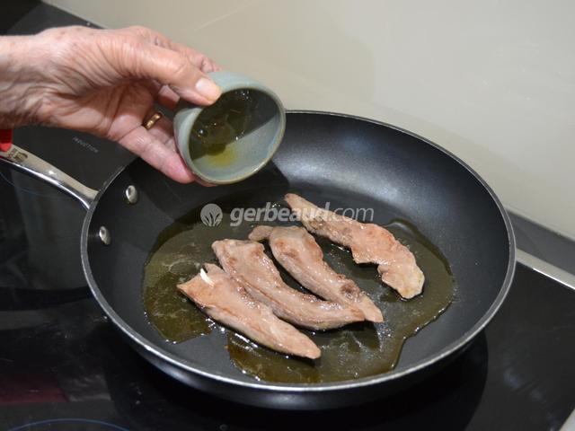 Cuisson des aiguillettes dans le miel