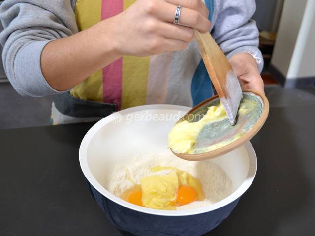 Ajout du beurre fondu