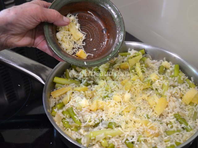 Ajout du fromage au moment de servir