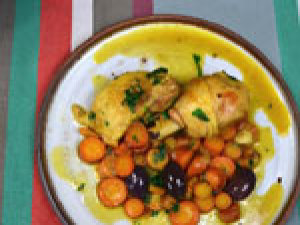 Fricassée de poulet aux carottes et aux olives