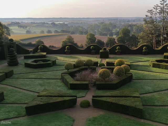 La Ballue - jardin de topiaires