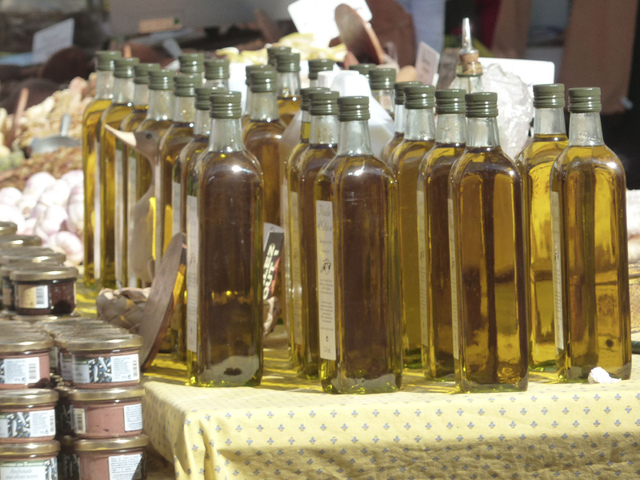 Huile d'olive sur un marché provençal