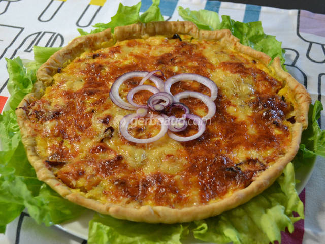 Tarte à la courge et à l'oignon rouge