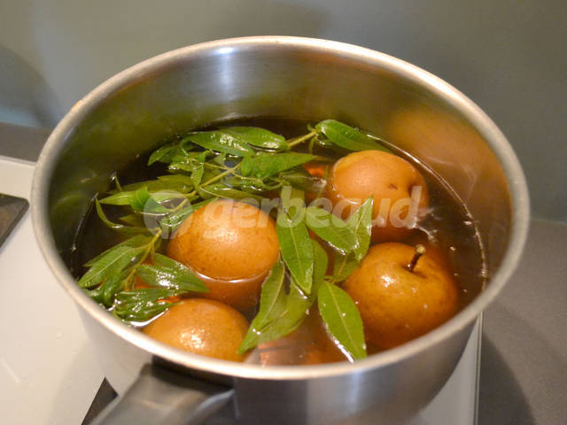 Cuisson des nashis dans le sirop