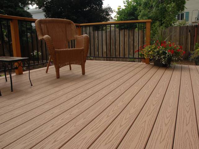Terrasse en bois composite