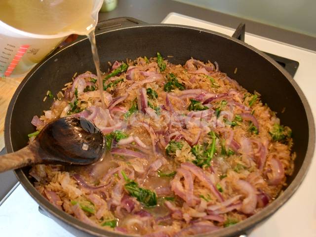 Cuisson du riz dans le bouillon