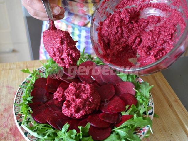 Ajout de la purée au centre