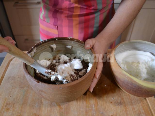 Incorporation des blancs battus en neige