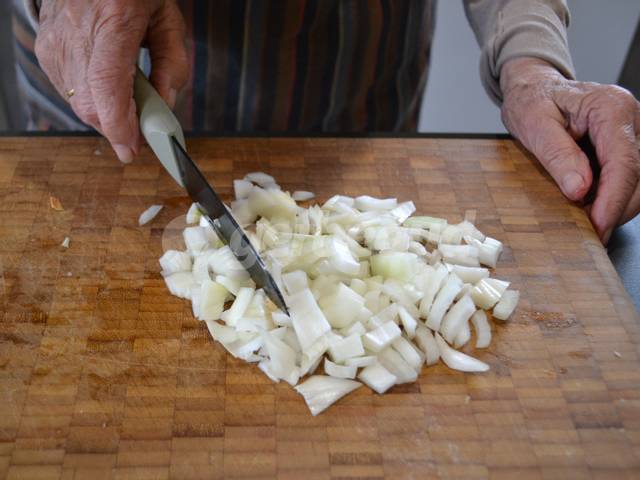 Eminçage de l'oignon