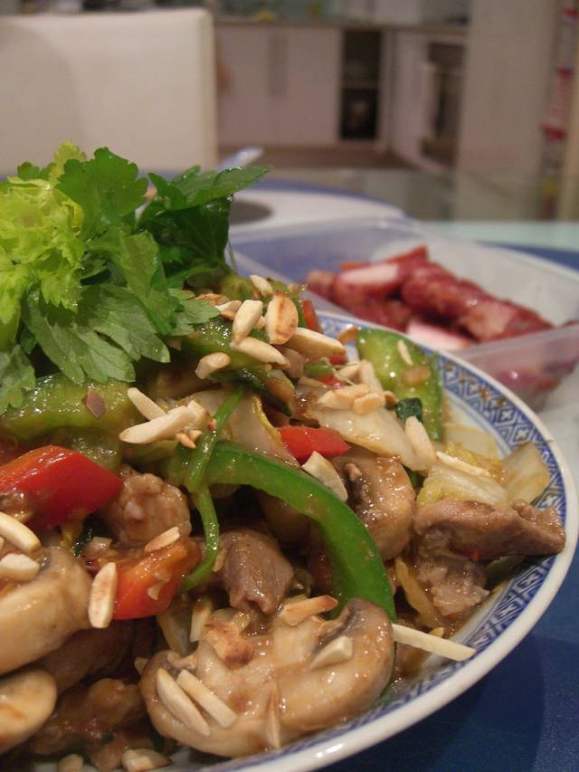 Sauté de porc et de légumes variés au céleri