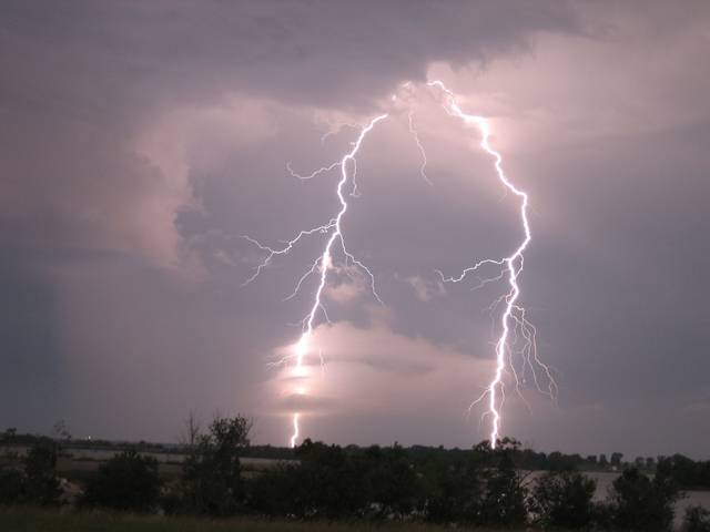 Un éclair durant un orage - Greg Hewgill / flickr.com