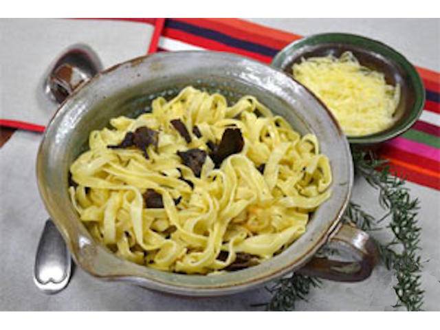 Tagliatelles aux champignons et au safran : prêtes à déguster !