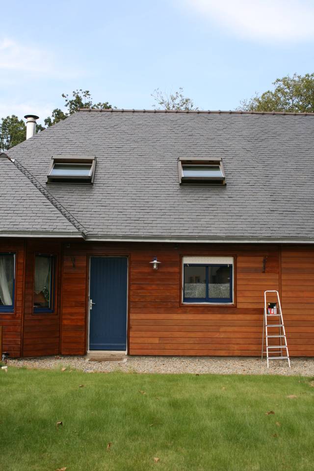 Bardage en chêne sur une maison bois