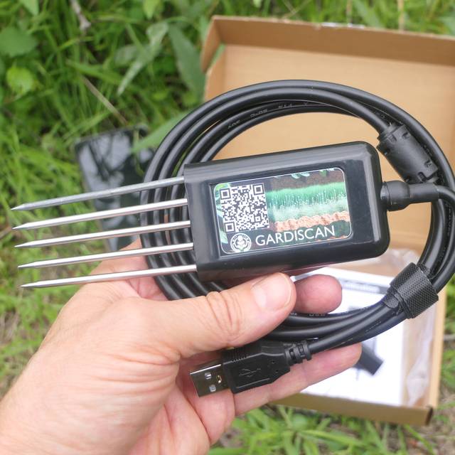 Gardiscan : boîtier de mesure connecté en USB (X.G. / Gerbeaud)