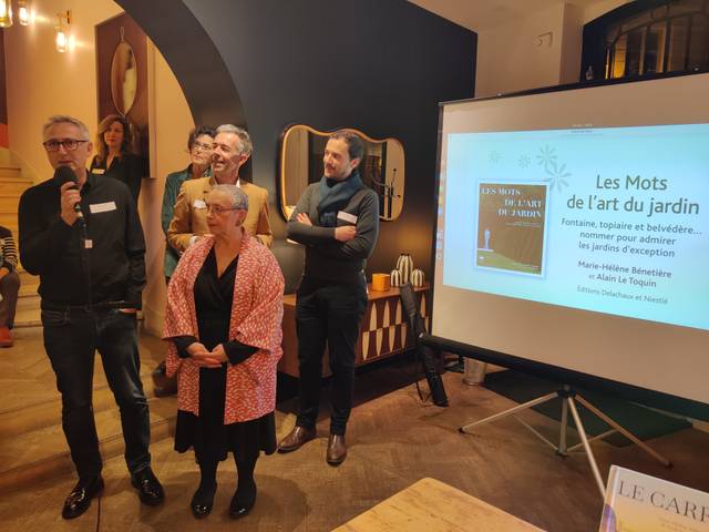 Marie-Hélène Bénetière reçoit le prix saint Fiacre 2025 pour Les Mots de l'art du jardin