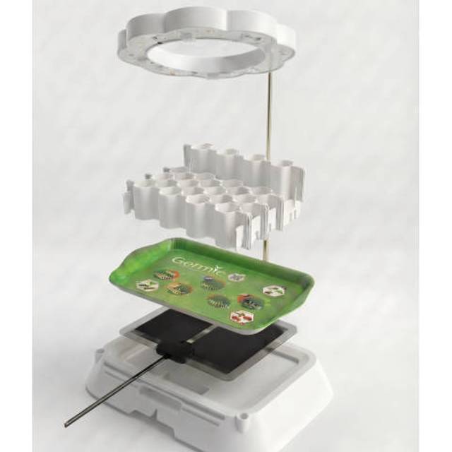 Vue éclaté de tous les accessoires et kit de germination Germie (Germie)